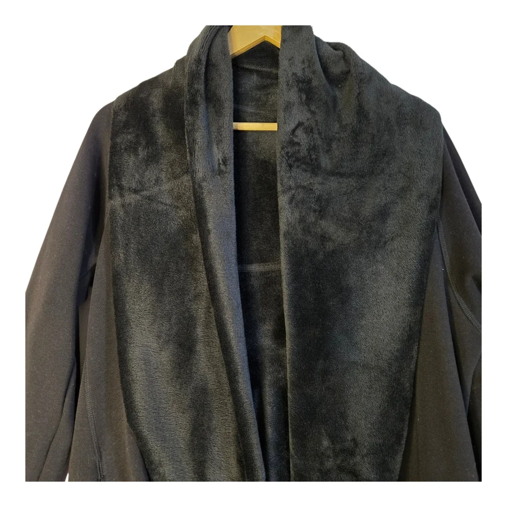 DREW Women's Size M NWT Black Open Front Luxury Collared Wrap Jacket